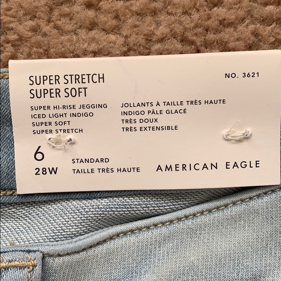 Hi-Rise Jeggings - Picture 3 of 4